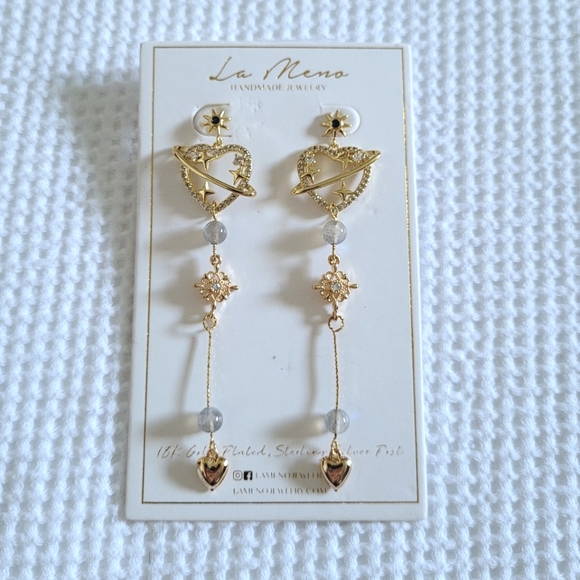 La Meno Saturn🪐 Heart❤ Cascading Earrings - Picture 4 of 16